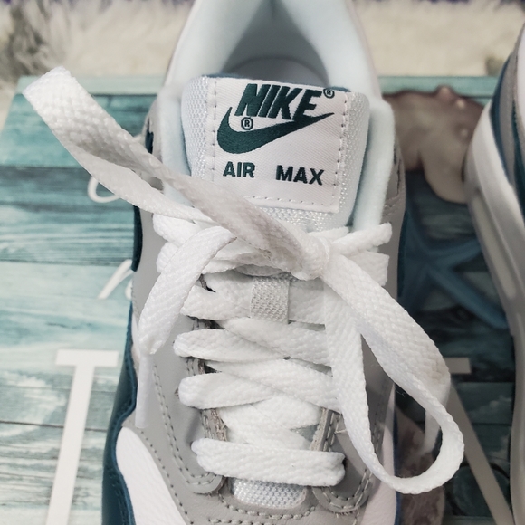 Nike Air Max 1 LV8 - Picture 15 of 16